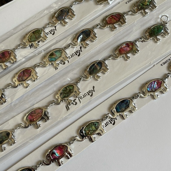 👋 3/$15 FASHION JEWELRY Elephant Bracelet NWT - Picture 5 of 5